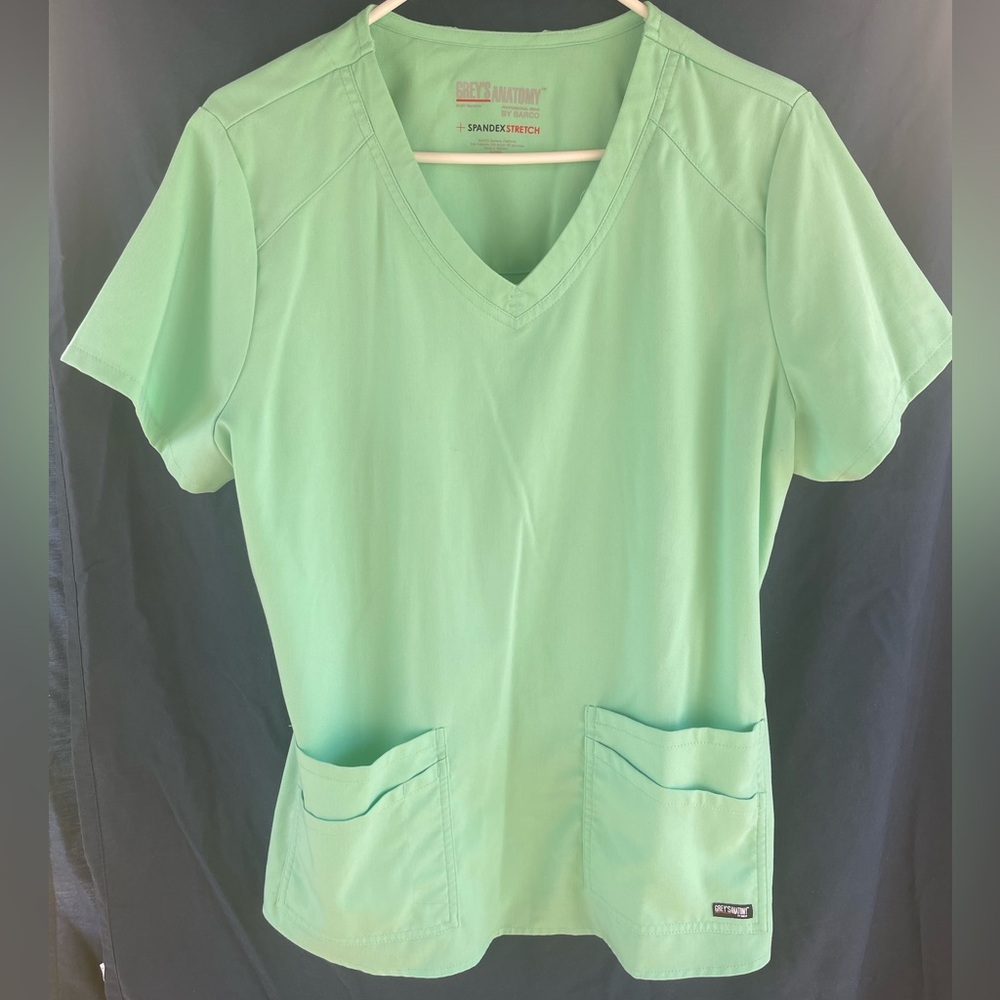 Barco scrub top